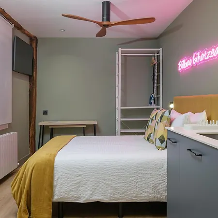 Ribera - - Old Town - A/c - From 1880 홈스테이